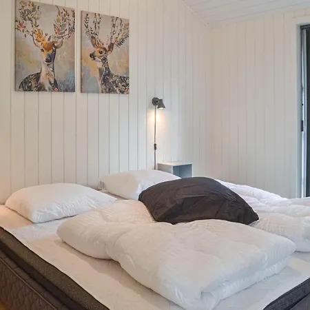 3 Bedroom Beautiful In Henne * Henne Strand